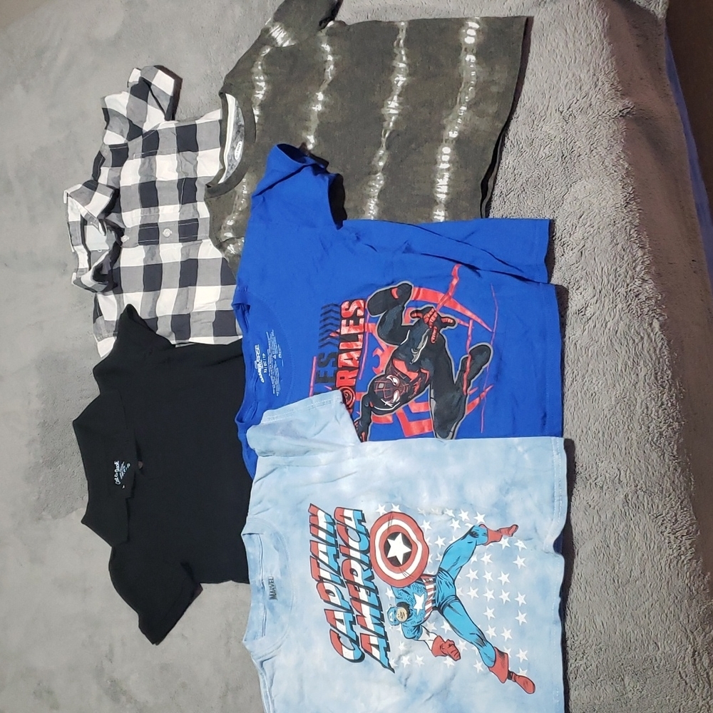 Set of toddler boy's tops size XS